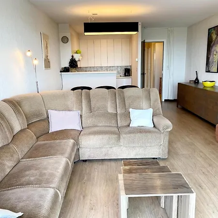 Apartment In Nieuwpoort Near Sandy Beaches, Cleaning Included 公寓 *